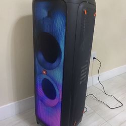 JBL - PartyBox 1000 Portable Bluetooth Speaker - Black 