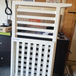 baby crib 