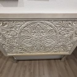 Queen Bed Headboard 