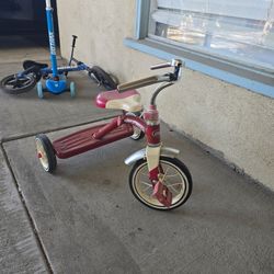 Radioflyer metal  tricycle