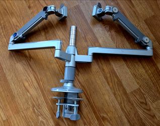 Humanscale Dual Monitor Arm