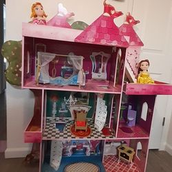 HUGE 3-FLOOR PRINCESS TOY CASTLE DOLL HOUSE + FREE PRINCESS AURORA AND PRINCES BELLE PLUSHIES  💌💖 