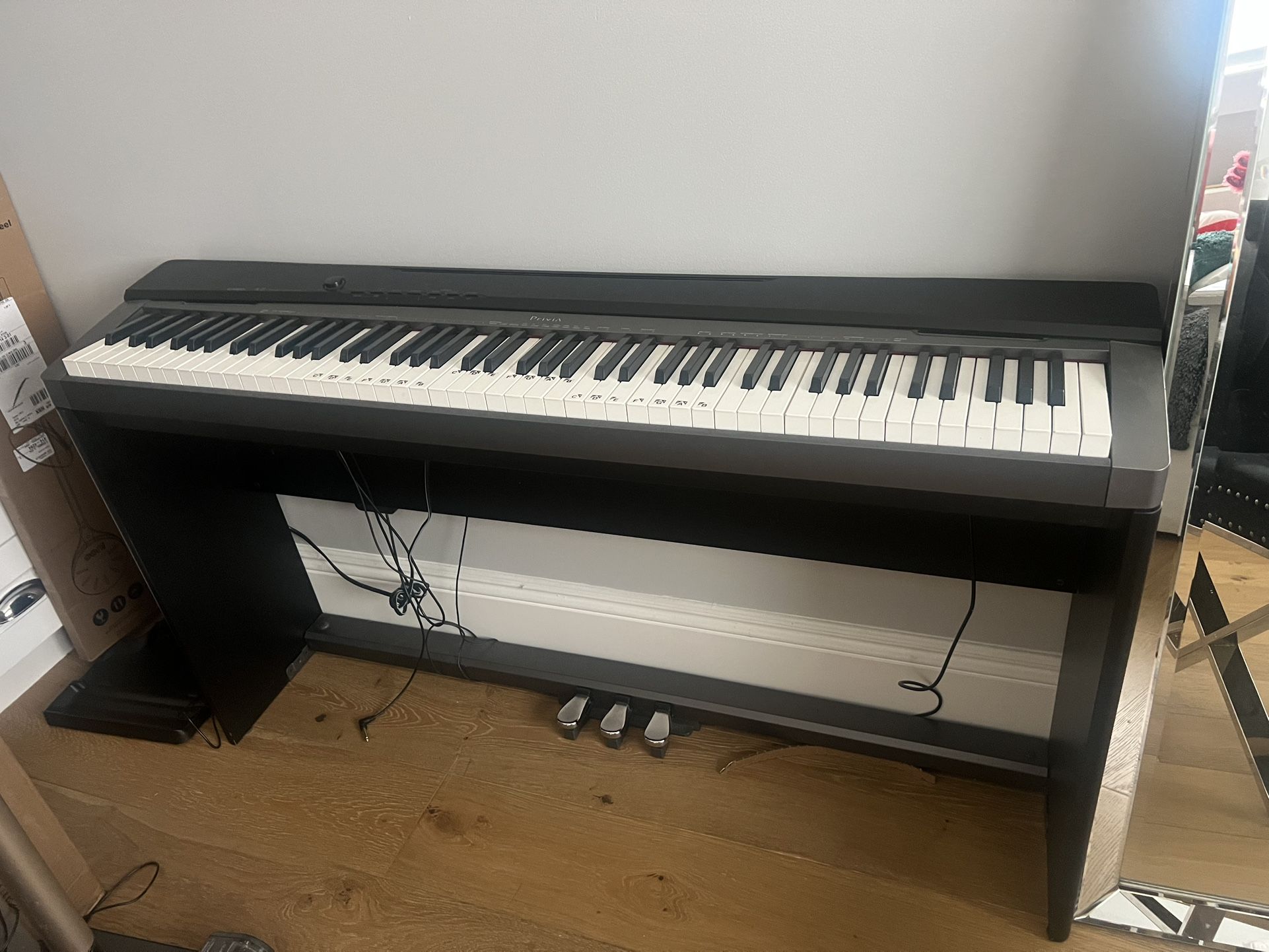 Privia Keyboard In Great Condition