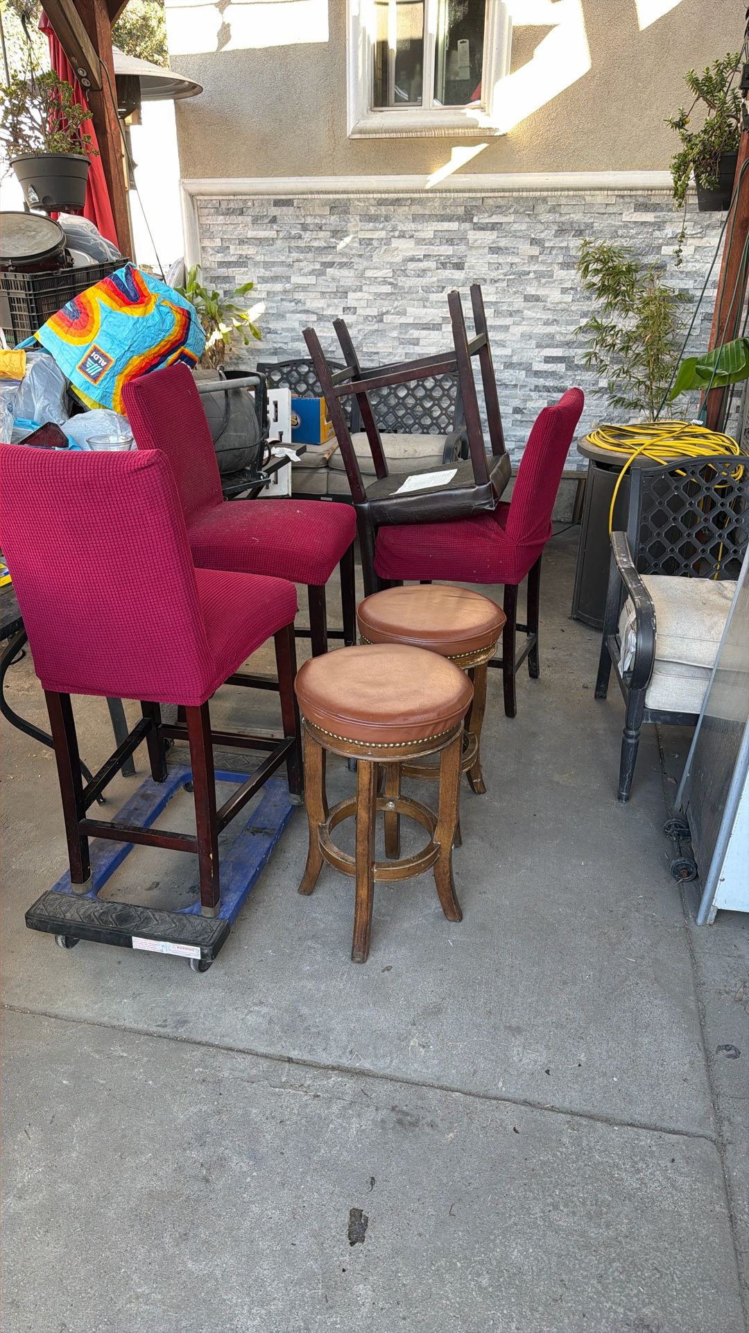 High/Bar Chairs And Stools 