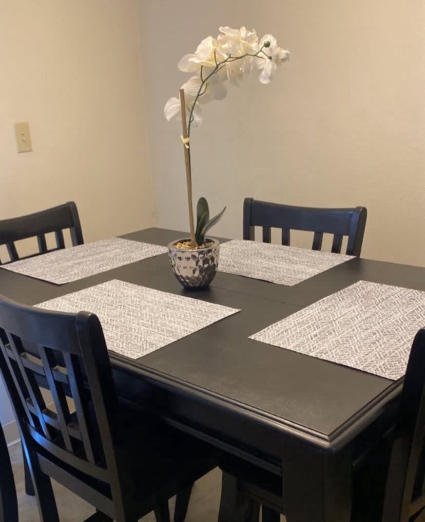 Dinning Table