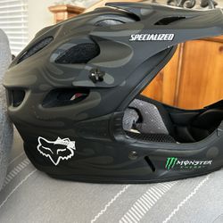 Specialized Deviant Mountain Bike Full Face Helmet 