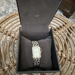 Bulova, Watch