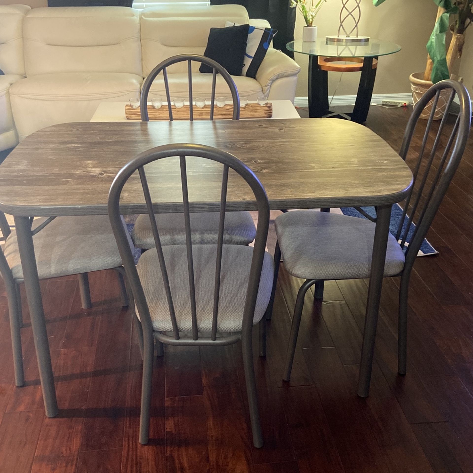 Table And Chairs Set 