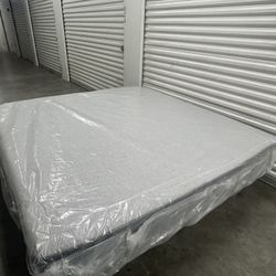Casper Cloud Tempurpedic King Mattress 
