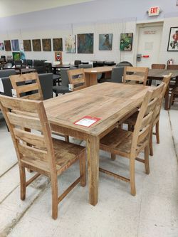 Berkshire Table with 6 Chairs