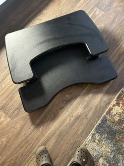 used varidesk Plus 36 Black Standing Desk Riser