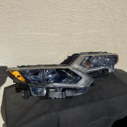 Nissan Rogue Headlight 2017 - 2019, Nissan Rogue Headlamp, Front Light, Original Nissan OEM Part, $140 Each Side 