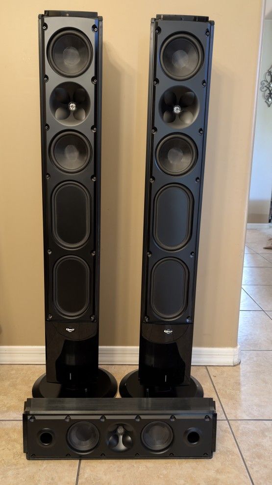 Klipsch Icon XF-48 active stereo speakers with Center Speaker