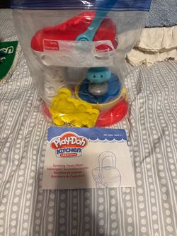 Play-Doh Kitchen Creations Spinning Treats Mixer