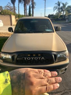 2002 Toyota Tacoma pre runner v6