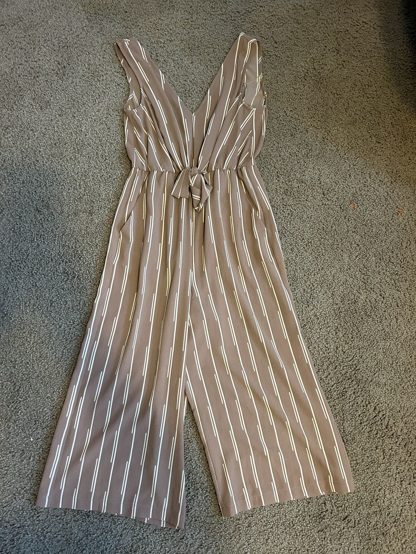 Women Lot Of Small Clothes And Heels 9