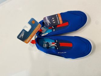 Junior Water Shoes Size 11-12