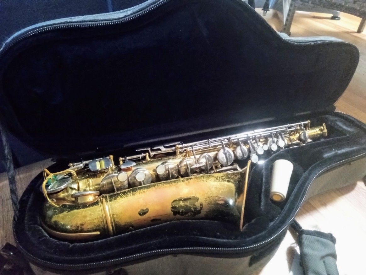 Alto Saxophone With Case