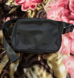 Lululemon belt bag