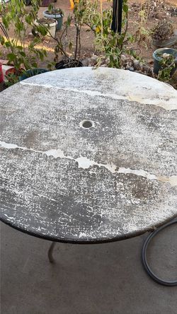Metal table