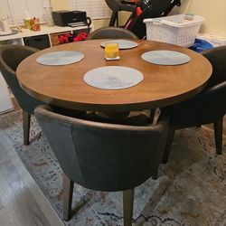 Kitchen Table 