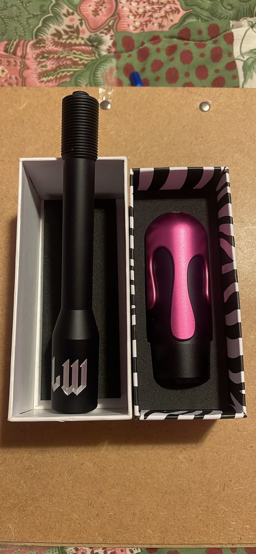 LW “Drip” Aluminum Shift Knob Handle – Black & Pink