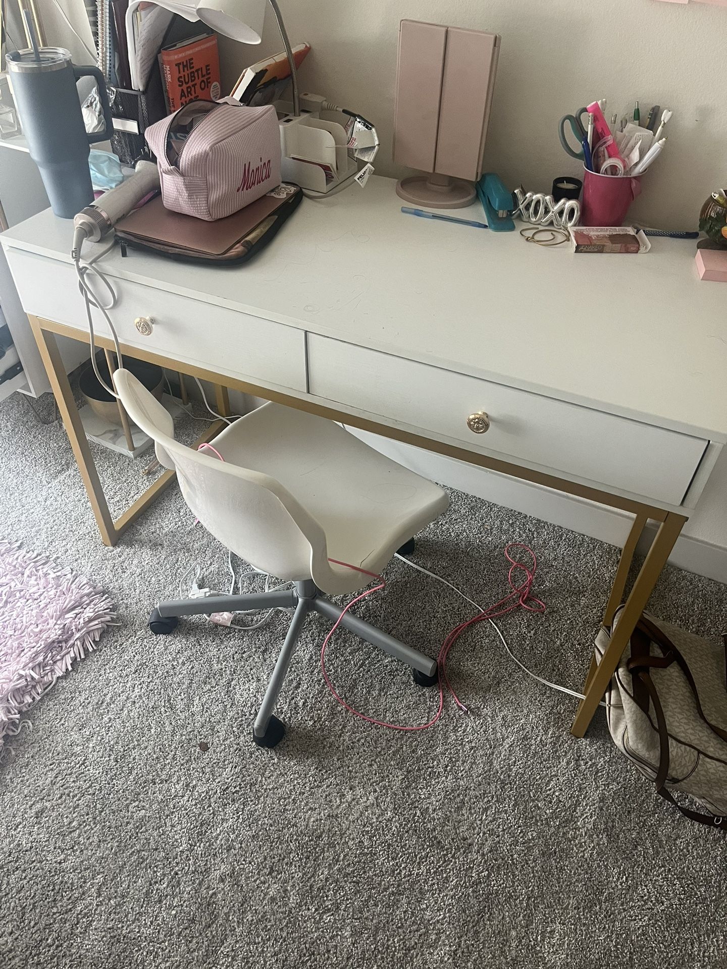 Bedroom set