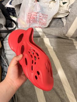 Yeezy foam runners