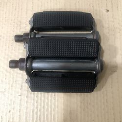 Schwinn Crusier And Others Original Peddles 