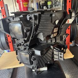 Original  2017 ford raptor driver side headlight