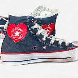 Women’s Rare High Top Heart Converse- Size 6