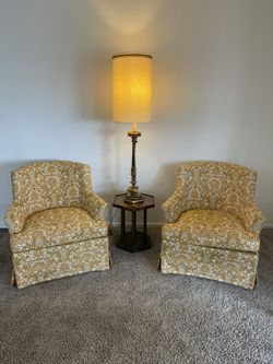Vintage Mid Century Pair Of Chairs By Woodmark Originals