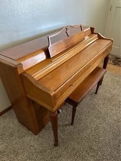 Wurlitzer upright piano