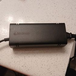 Xbox 360 Power plug