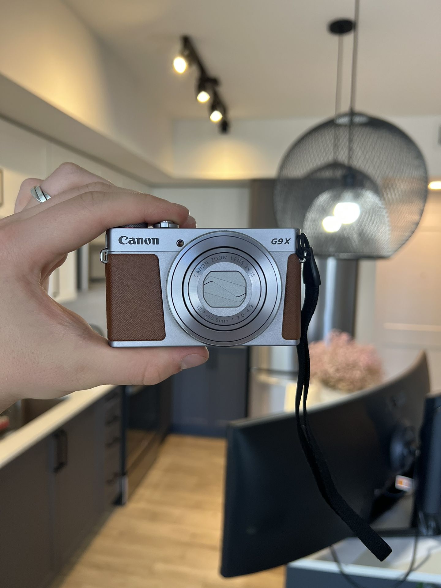 Canon - PowerShot G9 X Mark II 20.1-Megapixel Digital Camera