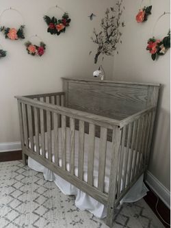 Baby Crib with Mattress
