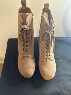 Women's Taupe Lace-Up Ankle Boots – Size 8 – Never Worn