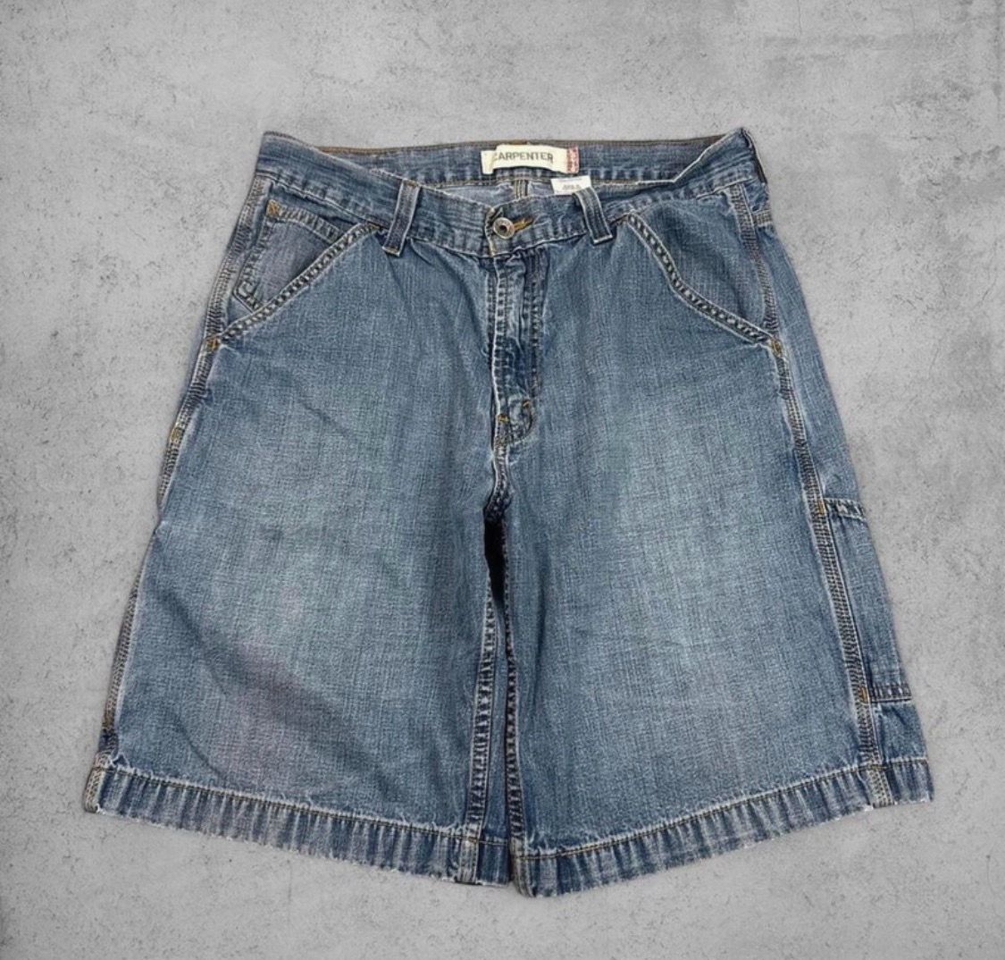 Levi’s carpenter 33” shorts