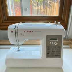 Sewing  SINGER  | LIKE NEW  | Brilliance 6180 Portable Sewing Machine