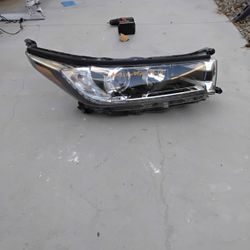 Toyota Highlander Led  2017-019  RH Side Used Oem 
