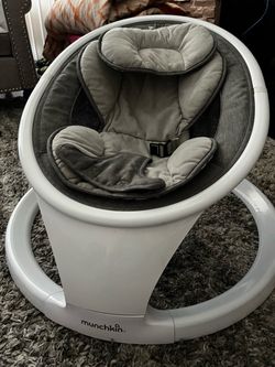 Baby swing