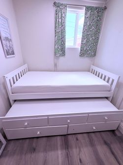 White Daybed with Pull-Out Trundle & Storage Drawers – Top Mattress Brand NEW Included