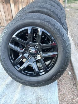 2026 NEW OEM ORIGINAL TAKEOFFS CHEVY SILVERADO TRAIL BOSS 20 INCH HAVE TPMS SENSORS TIRES BRIDGESTONE ALL-TERRAIN 99  % $ 1699 