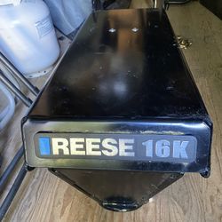 Reese Goose Box 5th-Wheel-to-Gooseneck Air Ride Coupler Adapter - 16,000 lbs 