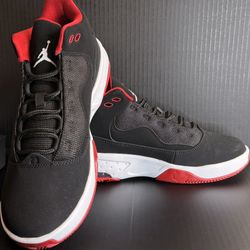 Jordan Max Aura 2 Black Gym Red White CN8094-016 Youth Size 5Y or 7Y Basketball Shoes