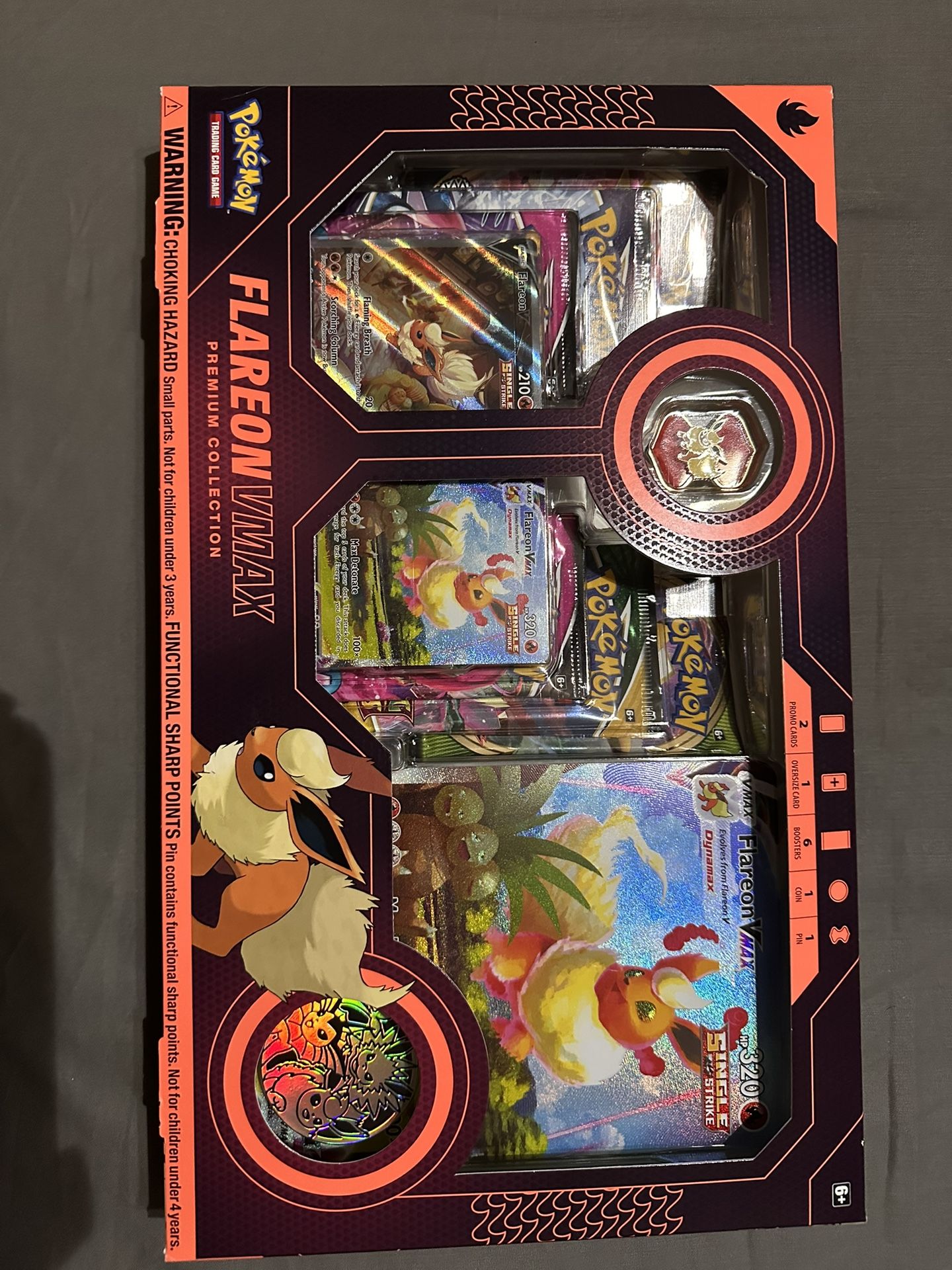 Pokemon Flareon Vmax Collection