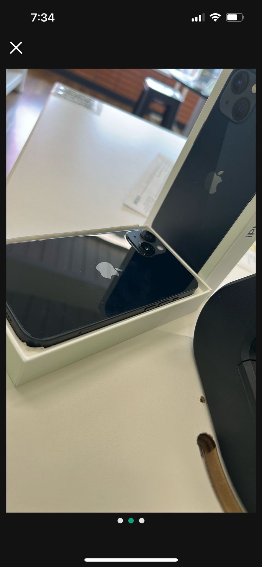 iPhone 13.