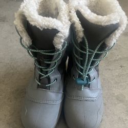 Warm Hard Shell Leather Boots - Big Kids Size 1 