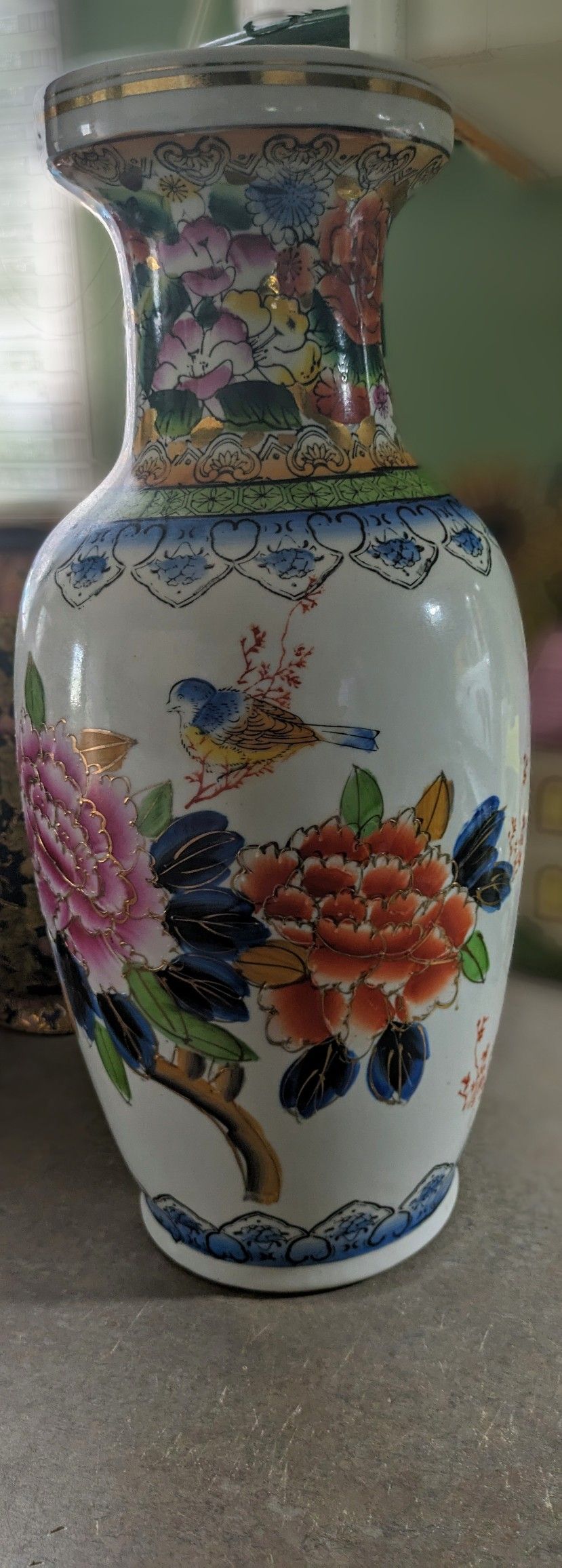 Vintage Chinese 24-in Floor Vase Made Of Porcelain