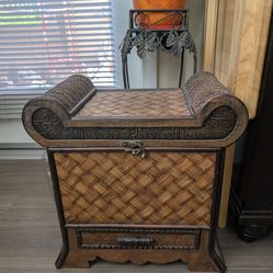 RATTAN FLOWER POT TABLE